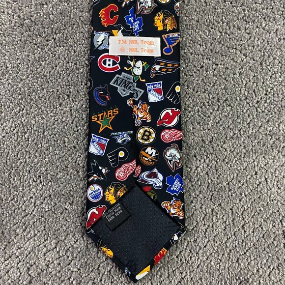 Vintage 90s NHL Team Logos Necktie Tie Hockey Bruins Maple Leafs Oilers Flames - Picture 3 of 6